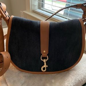 Ladies Authentic Michael Kors purse new with tag